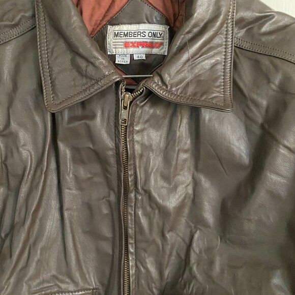 Vintage MEMBER'S ONLY Express Men's Zip Up Brown Leather Bomber Jacket - Size 40 - Picture 5 of 6